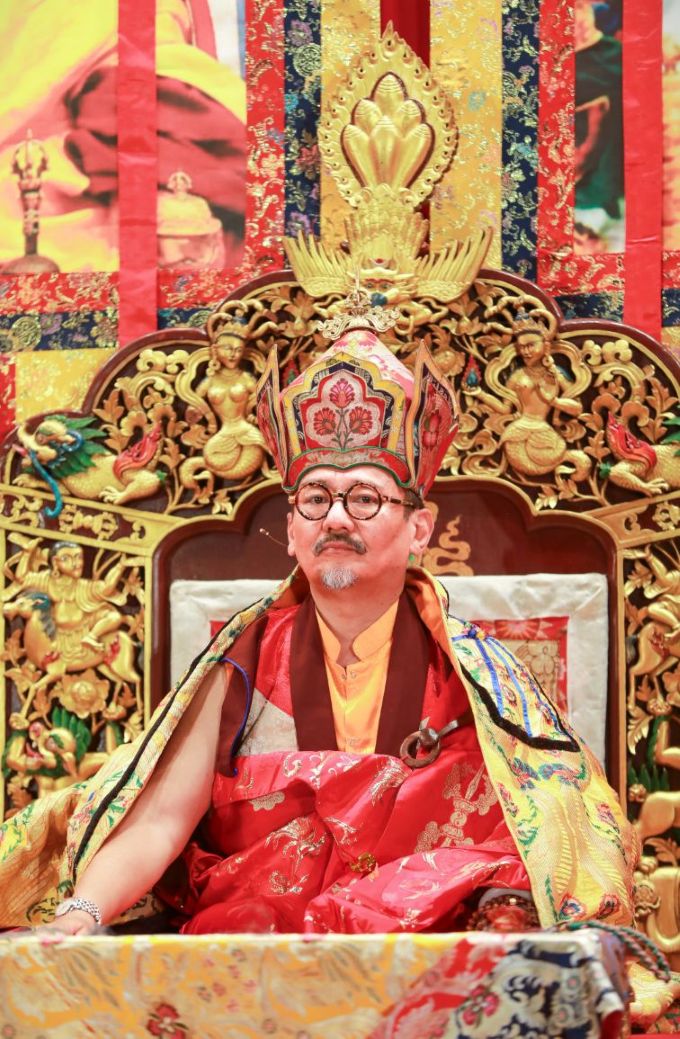 尊貴秋竹仁波切